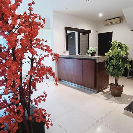 VI Hotel Bandung Extérieur photo